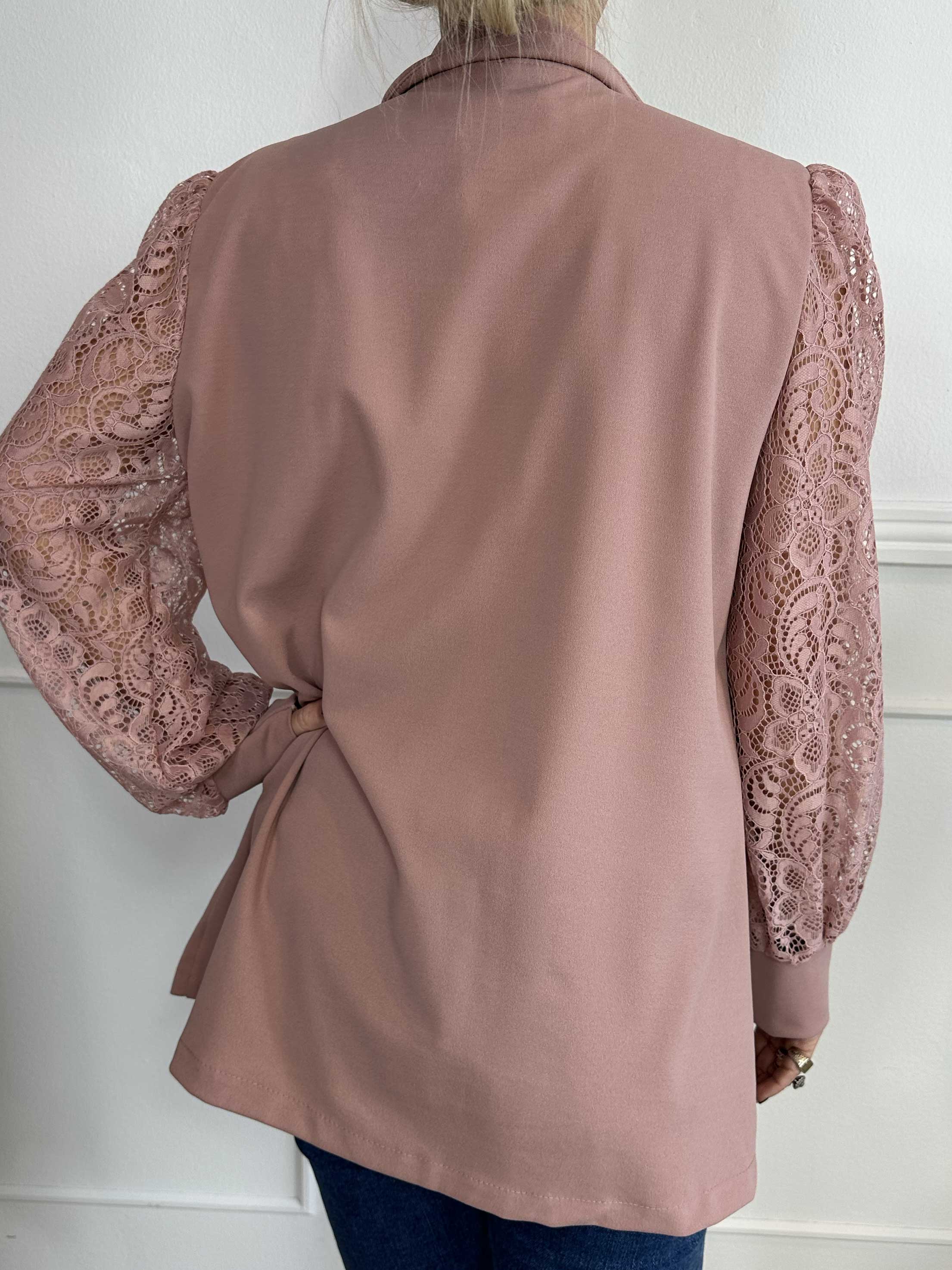 Kata Lace - Oversized blazer med blondeærmer